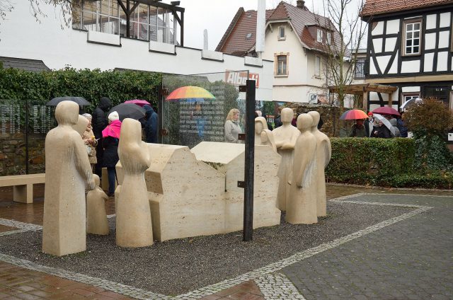 2019-01-27 Opferdenkmal Oberursel Tag des Gedenkens an die Opfer des Nationalsozialismus