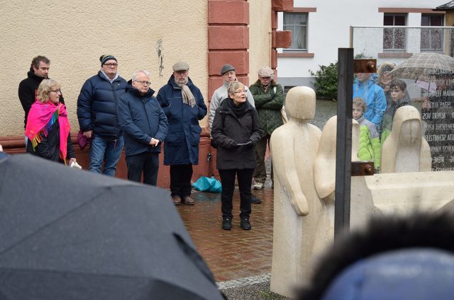 2019-01-27 Opferdenkmal Oberursel Tag des Gedenkens an die Opfer des Nationalsozialismus