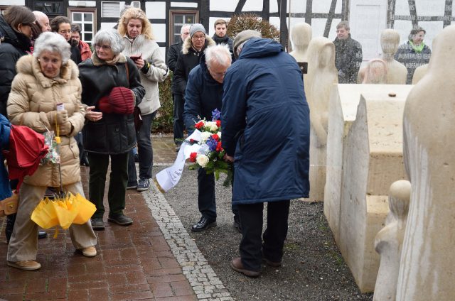 2019-01-27 Opferdenkmal Oberursel Tag des Gedenkens an die Opfer des Nationalsozialismus